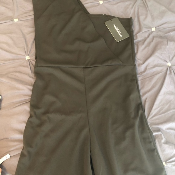 Pretty little thing black wide leg jumpsuit - Picture 2 of 2